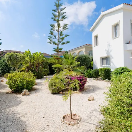 Margarita Villa