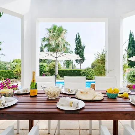 Margarita Villa